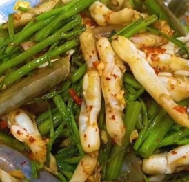 Ốc móng tay xào rau muống