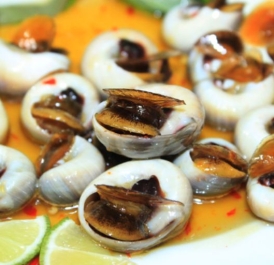 Ốc mỡ xào trứng muối bắp 