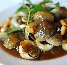 Ốc mỡ xào me